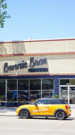 Images Bonnie Brae Liquor