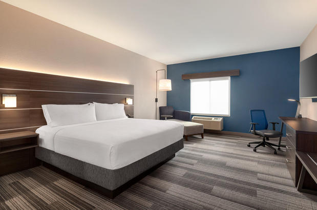 Images Holiday Inn Express & Suites Denver Airport by IHG