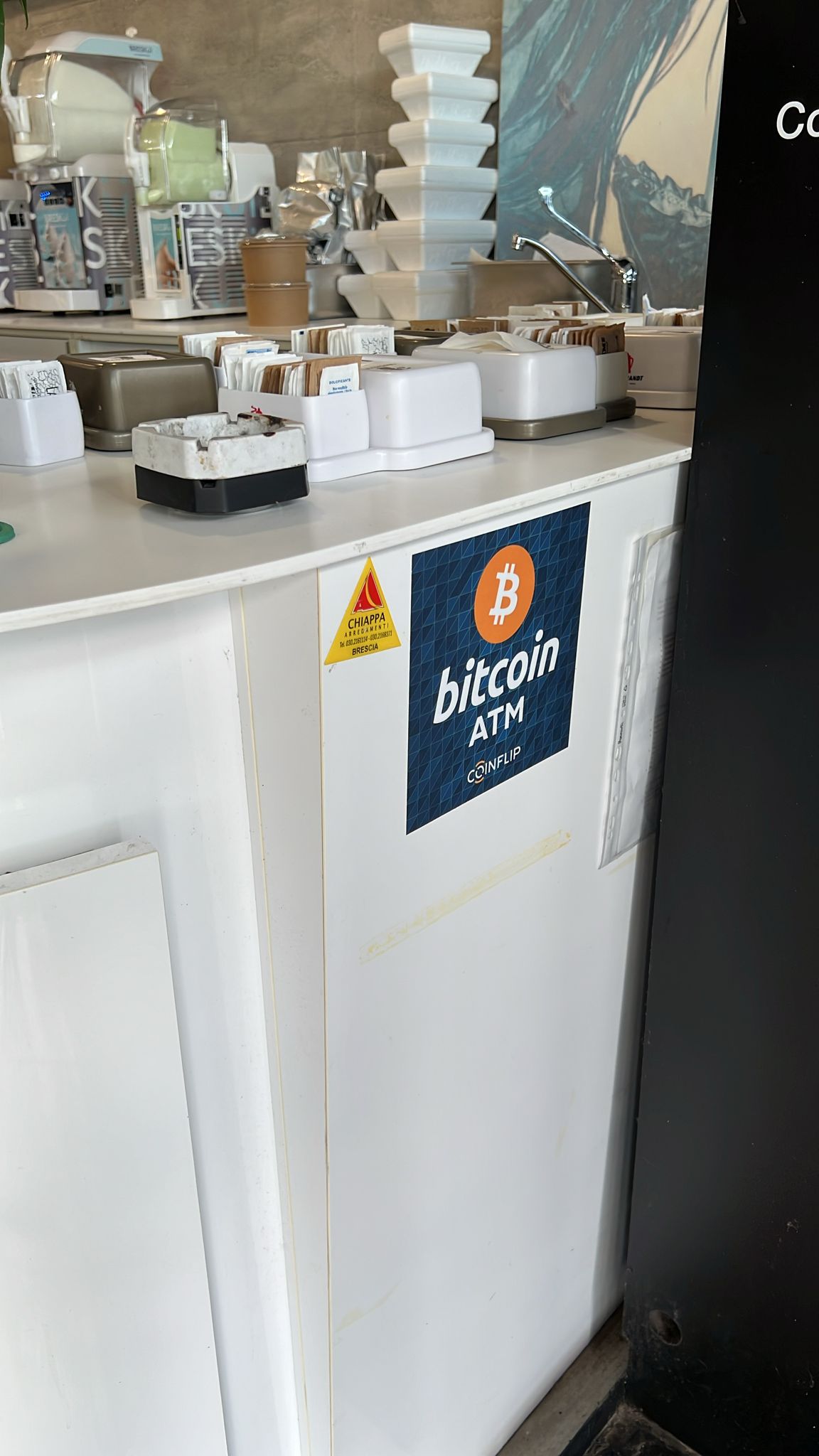 Images CoinFlip Bitcoin ATM - La Plaza Cafè (Casorate Primo)