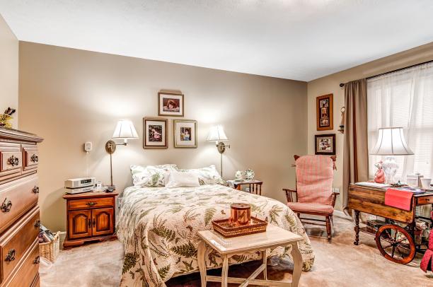 Single Bedroom at Laurel Glen at Carrollton Senior Living