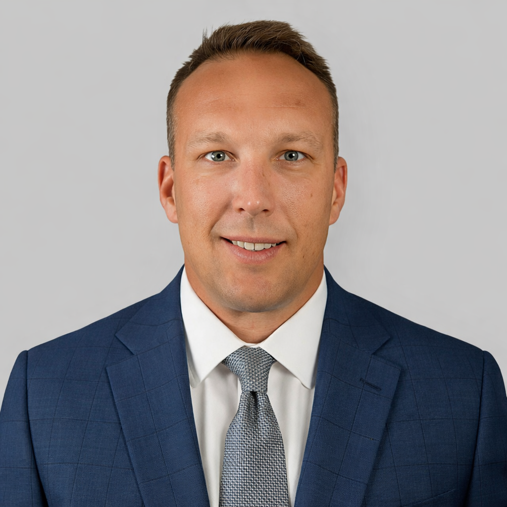 Headshot of Steve Richenberger, a wealth advisor at Chase