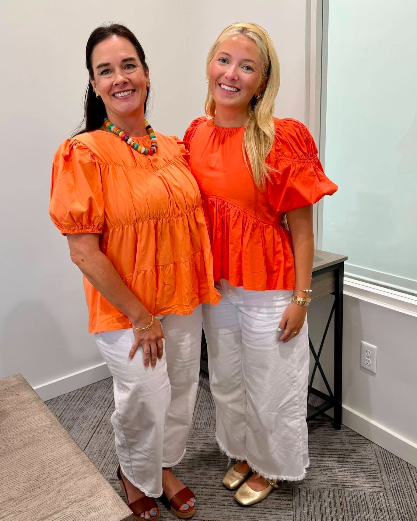 We love a good accidental twinning moment. Great minds think alike!