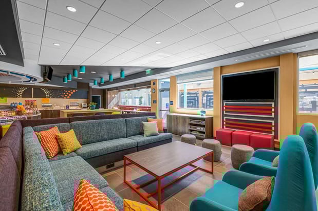 Images Tru by Hilton Lathrop