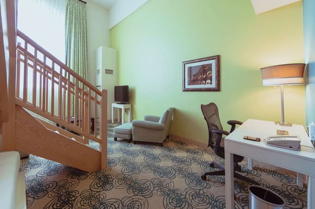 Images Hotel Skyler Syracuse, Tapestry Collection by Hilton