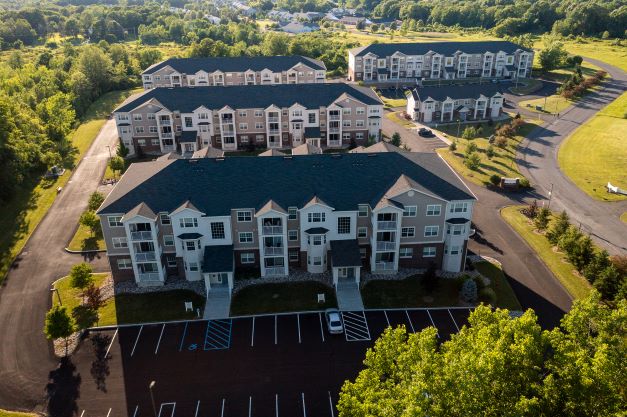 Stonegate apartments buildings