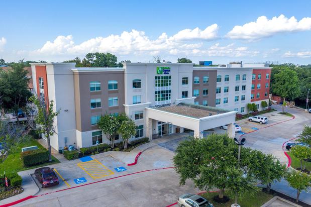 Images Holiday Inn Express & Suites Arlington North – Stadium Area by IHG