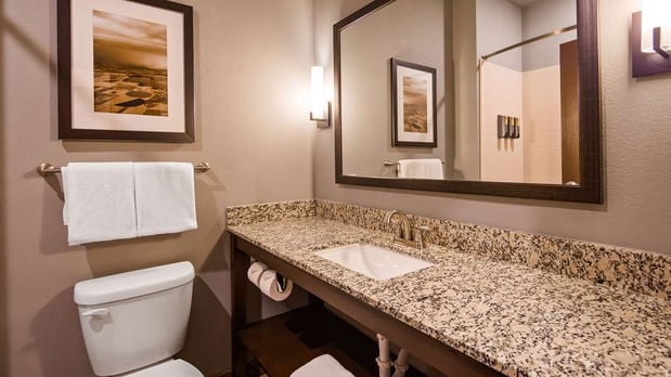 Images Best Western Plus Overland Inn