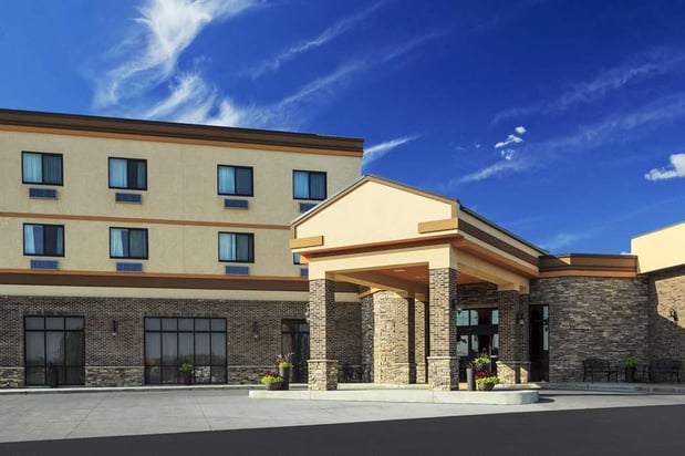 Images Roosevelt Grand Dakota, SureStay Collection by Best Western