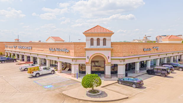 Images Market At Town Center