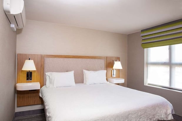 Images Hampton Inn & Suites Seattle-Downtown