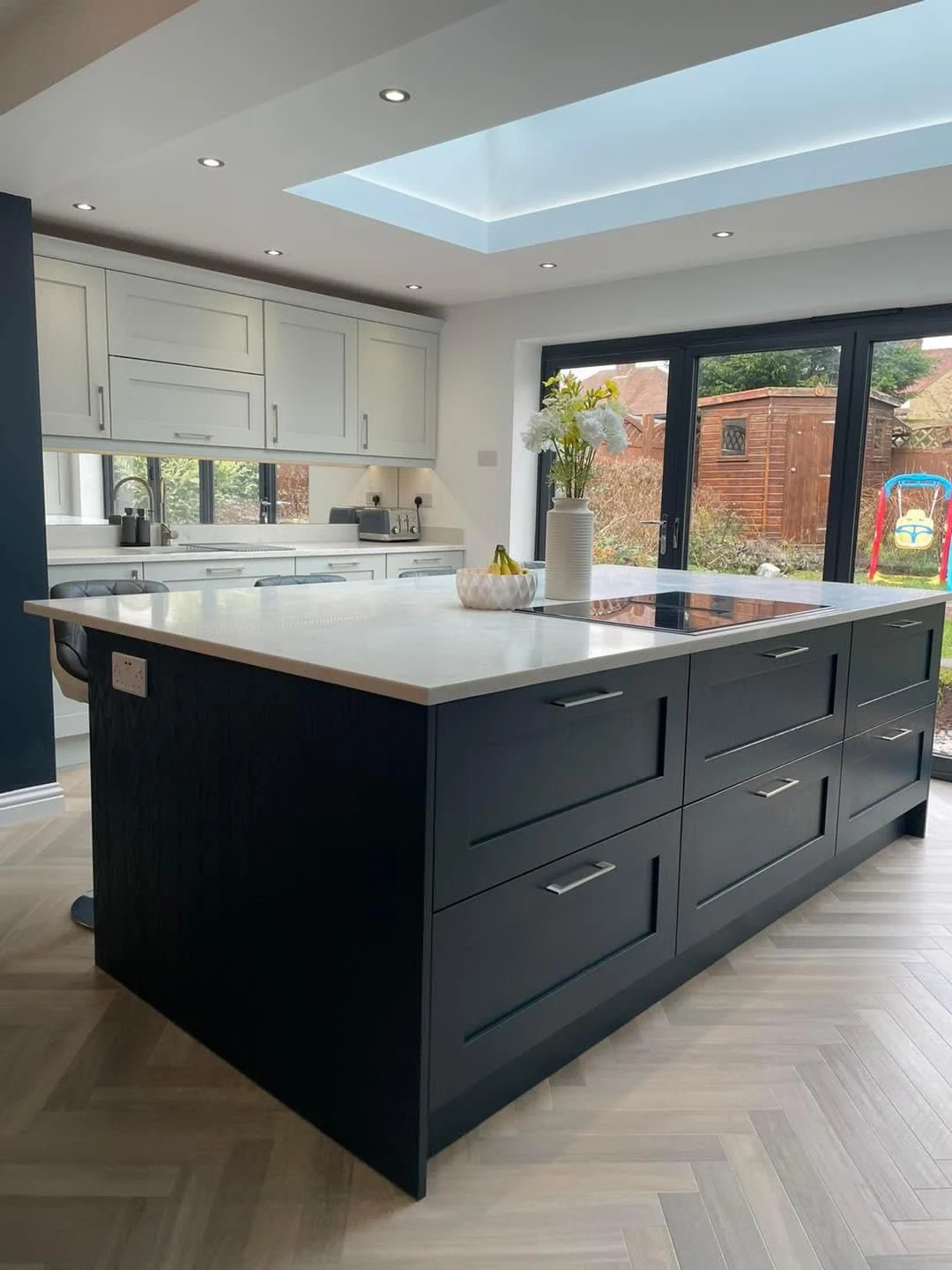 Images BS Knapp Ltd