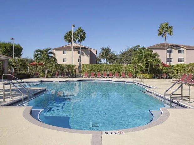 Images Doral Terrace