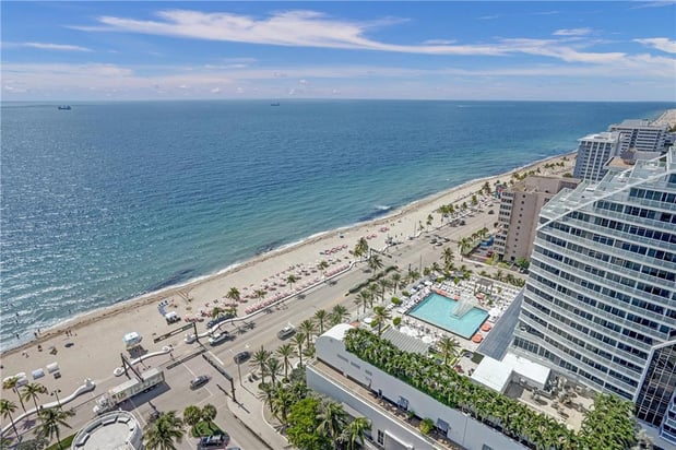 Images Beach House Fort Lauderdale, a Hilton Resort