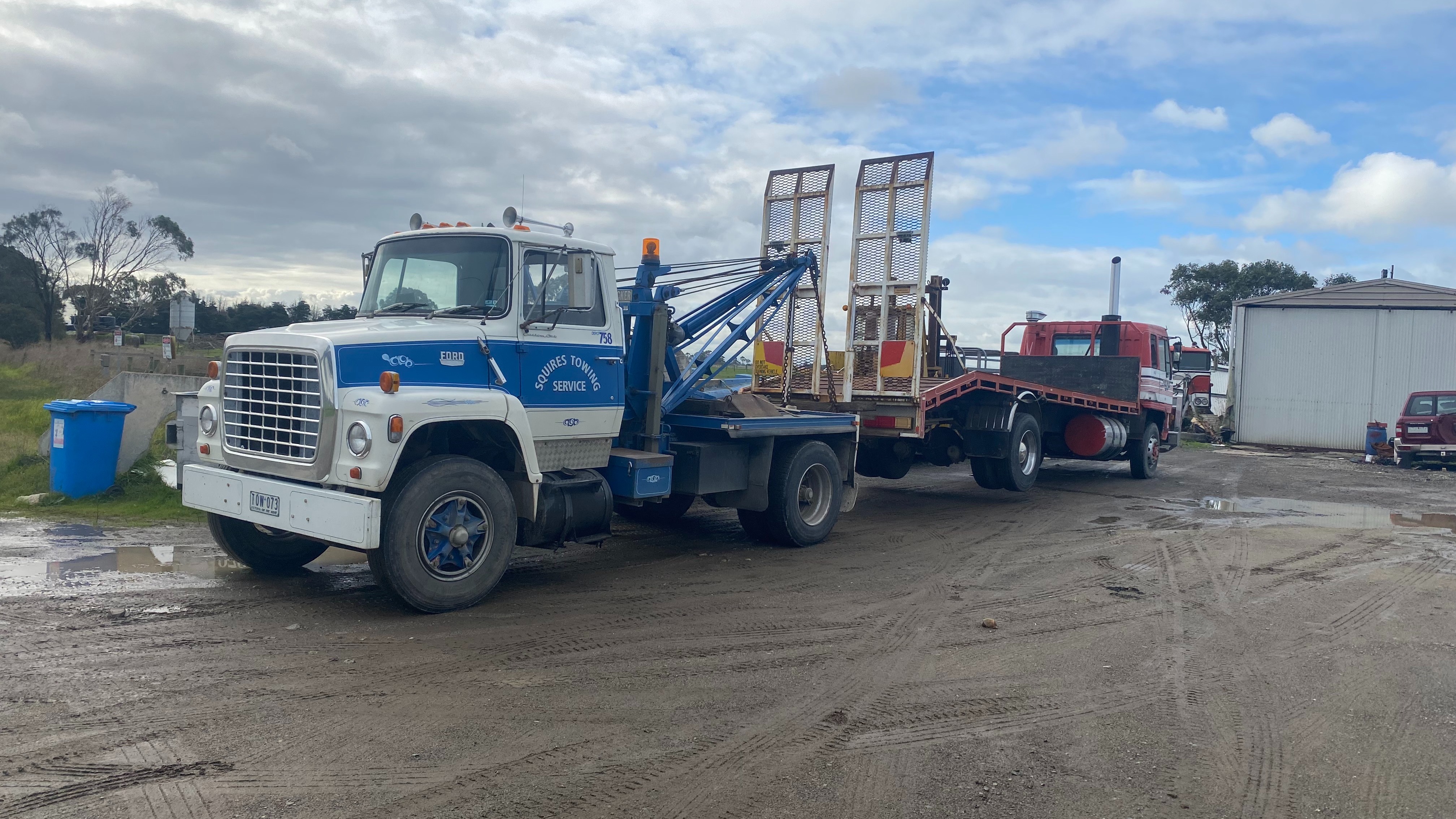 Images Squires Towing Service
