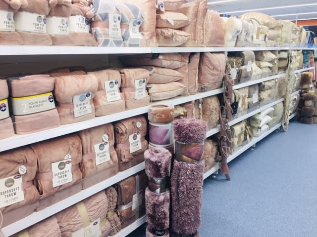 B&M's brand new store in Lurgan stocks a beautiful range of soft furnishings, from blankets and throws to cushions and cushion covers.