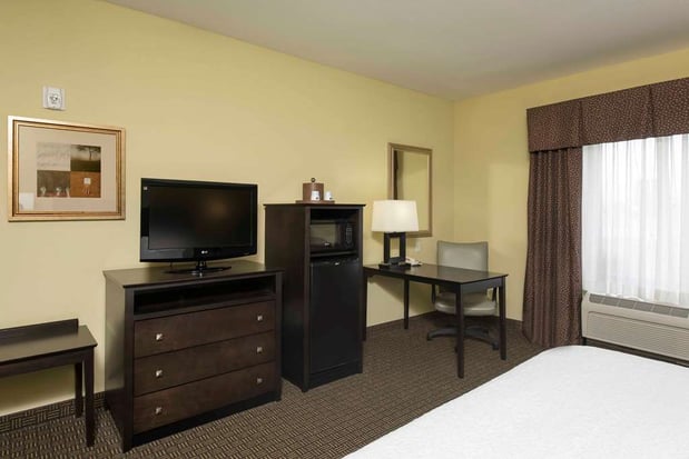 Images Hampton Inn & Suites Danville