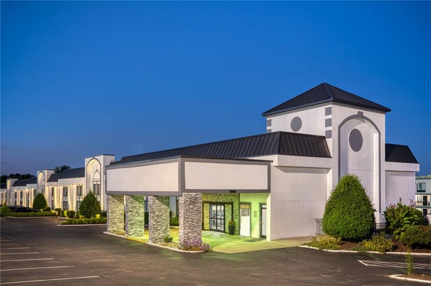Images Best Western Greensboro Coliseum Inn