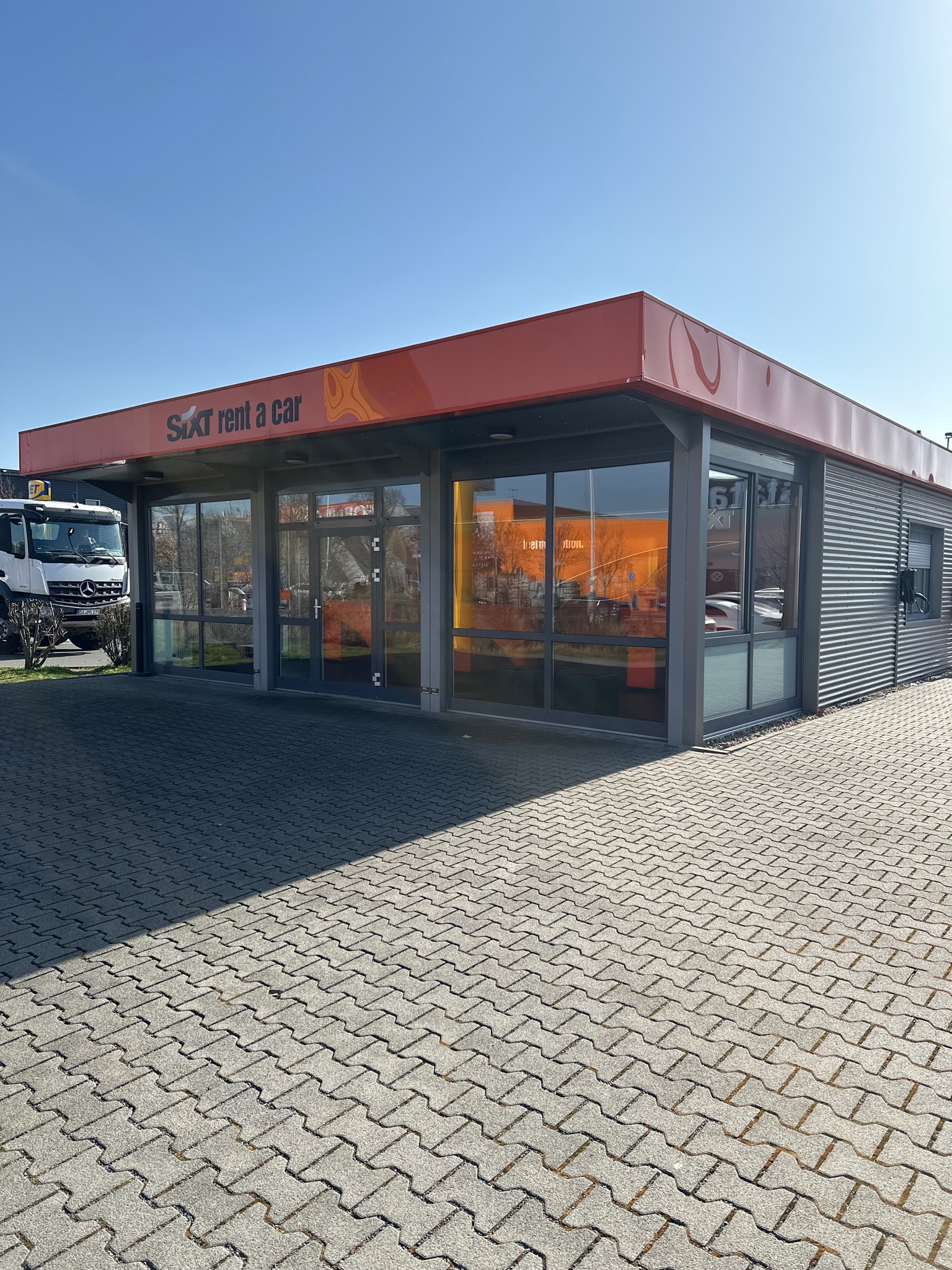 SIXT Autovermietung Darmstadt, Leydheckerstr. 20 in Darmstadt