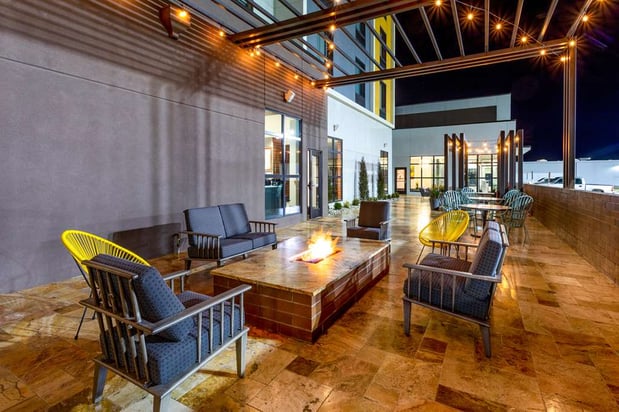 Images Hilton Garden Inn Hays