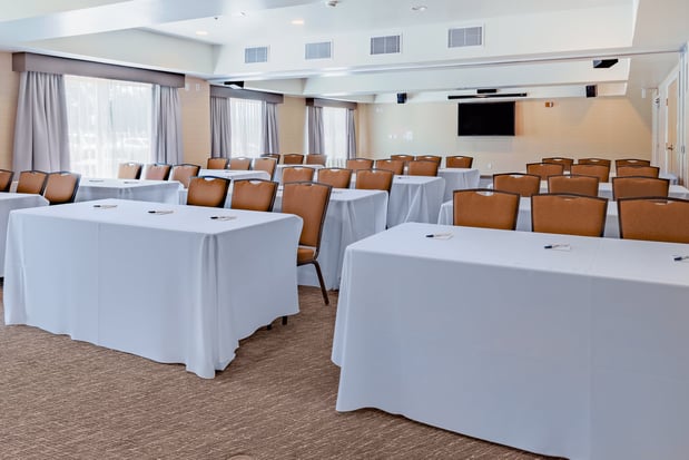 Images Holiday Inn Express & Suites San Jose-Morgan Hill by IHG