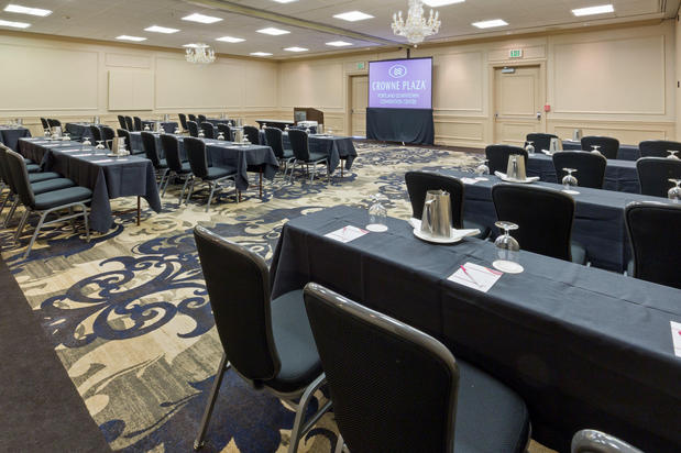 Images Crowne Plaza Portland-Downtown Conv Ctr by IHG