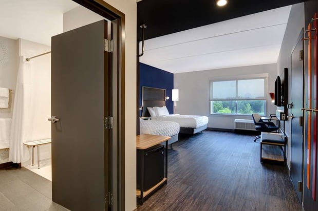 Images Tru by Hilton Franklin Cool Springs Nashville