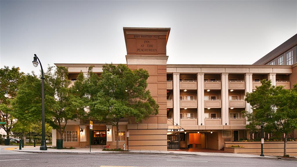 Best Western Plus Inn At The Peachtrees Closed In Atlanta Ga For Maps And Directions To Best Western Plus Inn At The Peachtrees Closed View Map Right Reviews Of