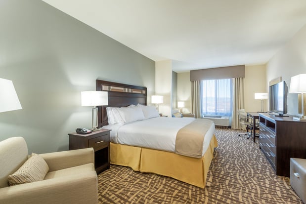 Images Holiday Inn Express & Suites Denver South - Castle Rock by IHG