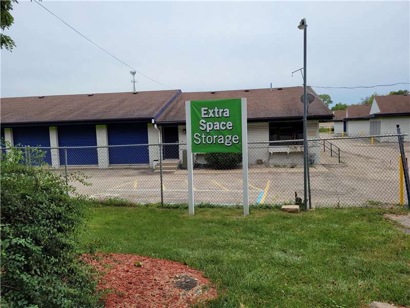 Beauty Image - Extra Space Storage at 2520 Ski Ln, Madison, WI 53713