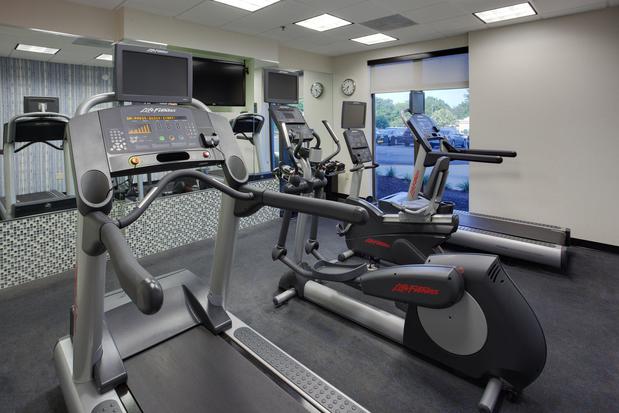 Images Holiday Inn Express & Suites Laurel by IHG