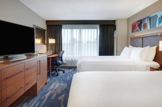 Images Crowne Plaza Auburn Hills by IHG