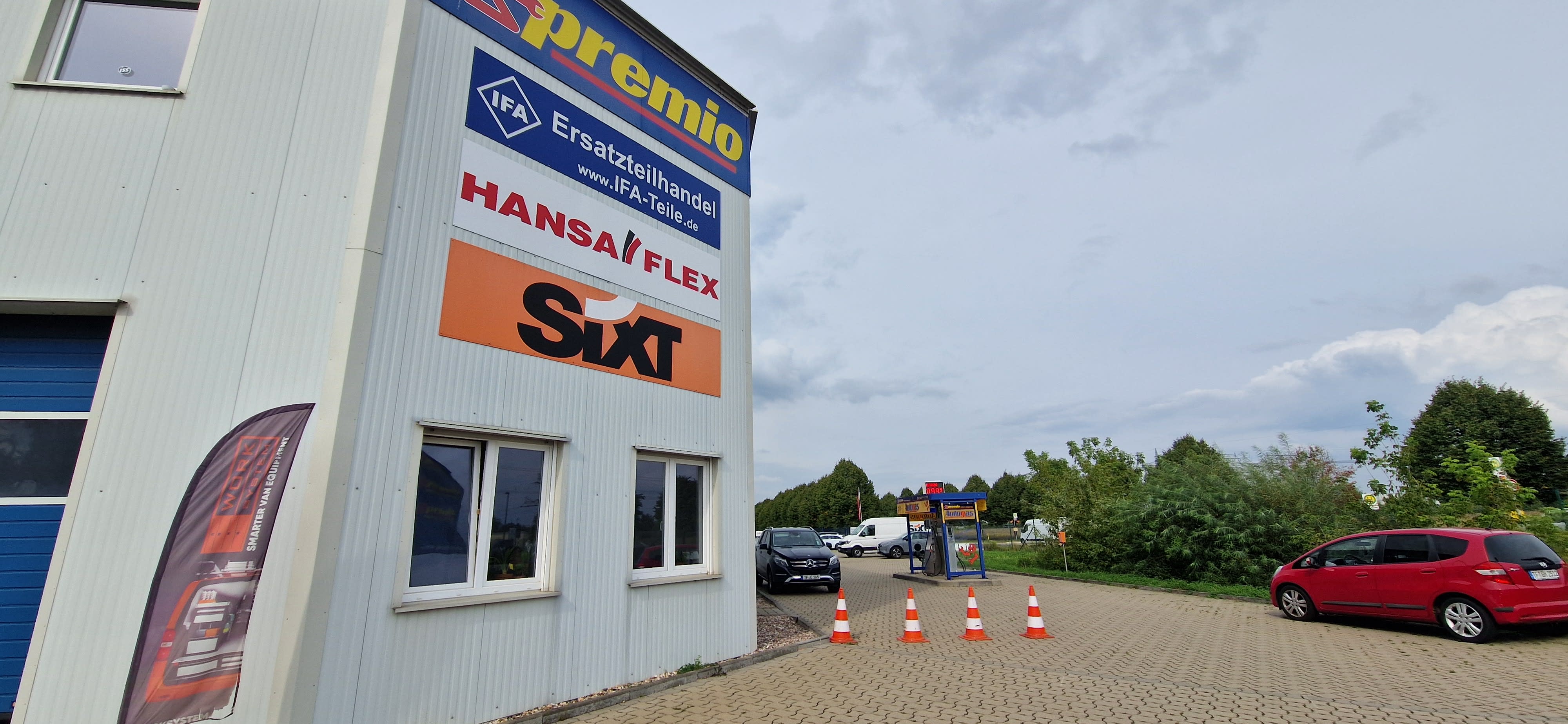 SIXT Autovermietung Ludwigsfelde, Am Birkengrund 21 in Ludwigsfelde