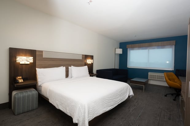 Images Holiday Inn Express & Suites Waco Downtown by IHG