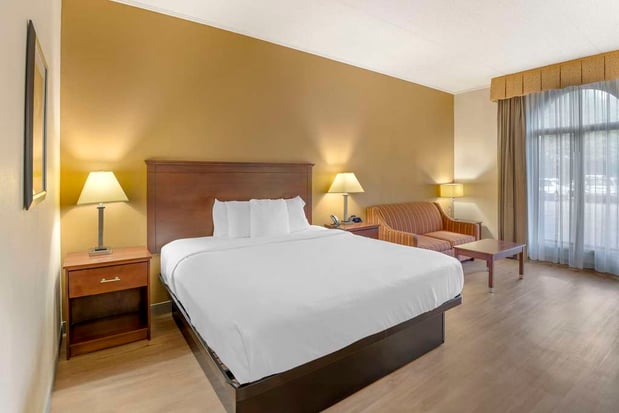 Images Best Western Plus Governor's Inn