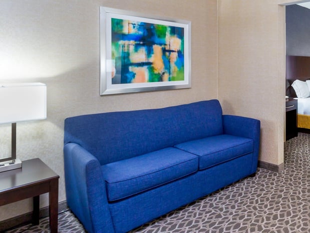 Images Holiday Inn Express & Suites Burlington - Mount Holly by IHG