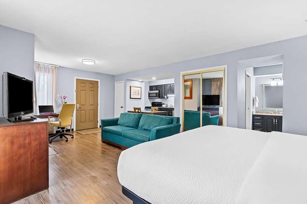 Images SureStay Studio by Best Western Pensacola