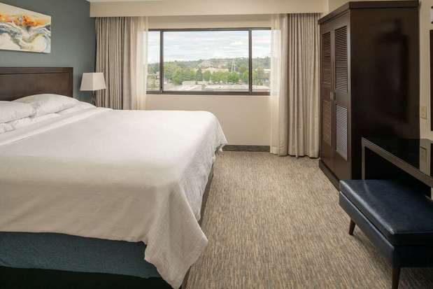 Images Embassy Suites by Hilton Seattle Tacoma International Airport