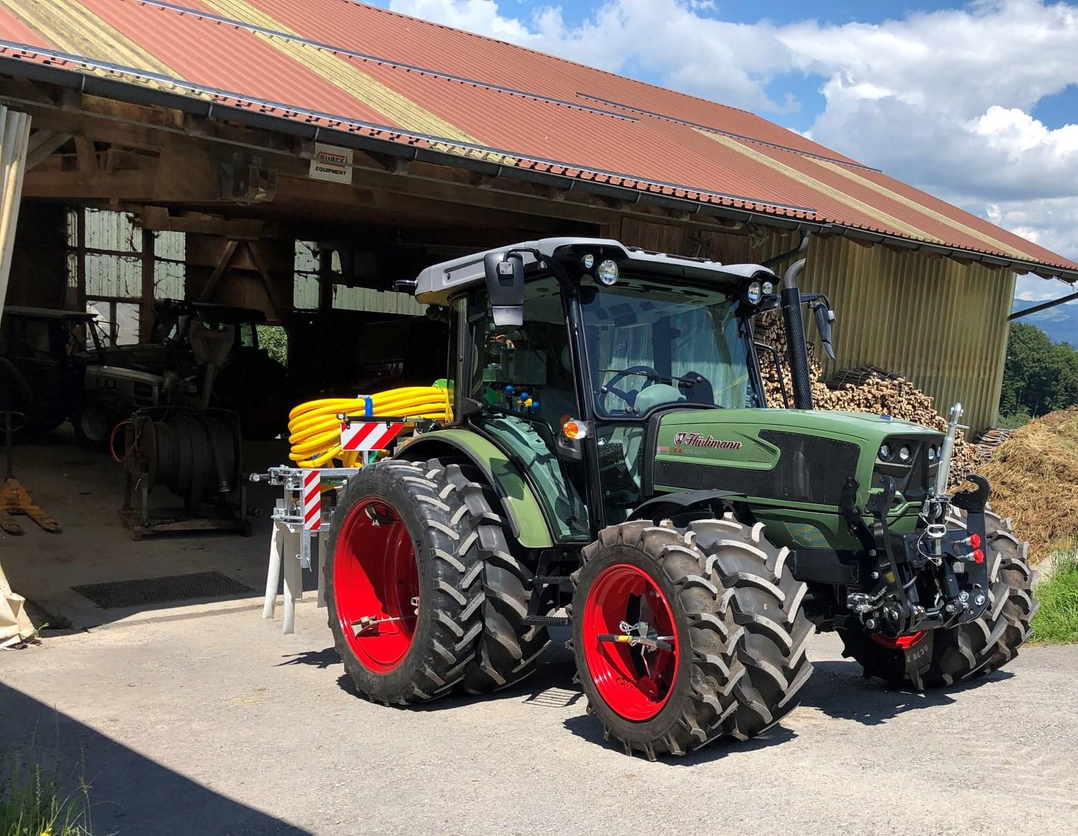 PETER BARMETTLER SERVICE & FAHRZEUGE, Fadenbrücke 12 in Buochs