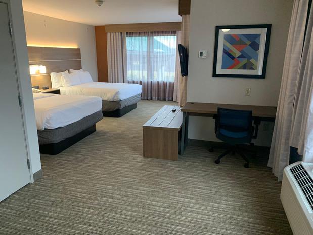 Images Holiday Inn Express & Suites Franklin - Oil City, an IHG Hotel