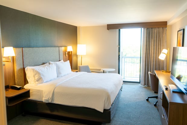 Images Holiday Inn Nashville-Vanderbilt (Dwtn) by IHG