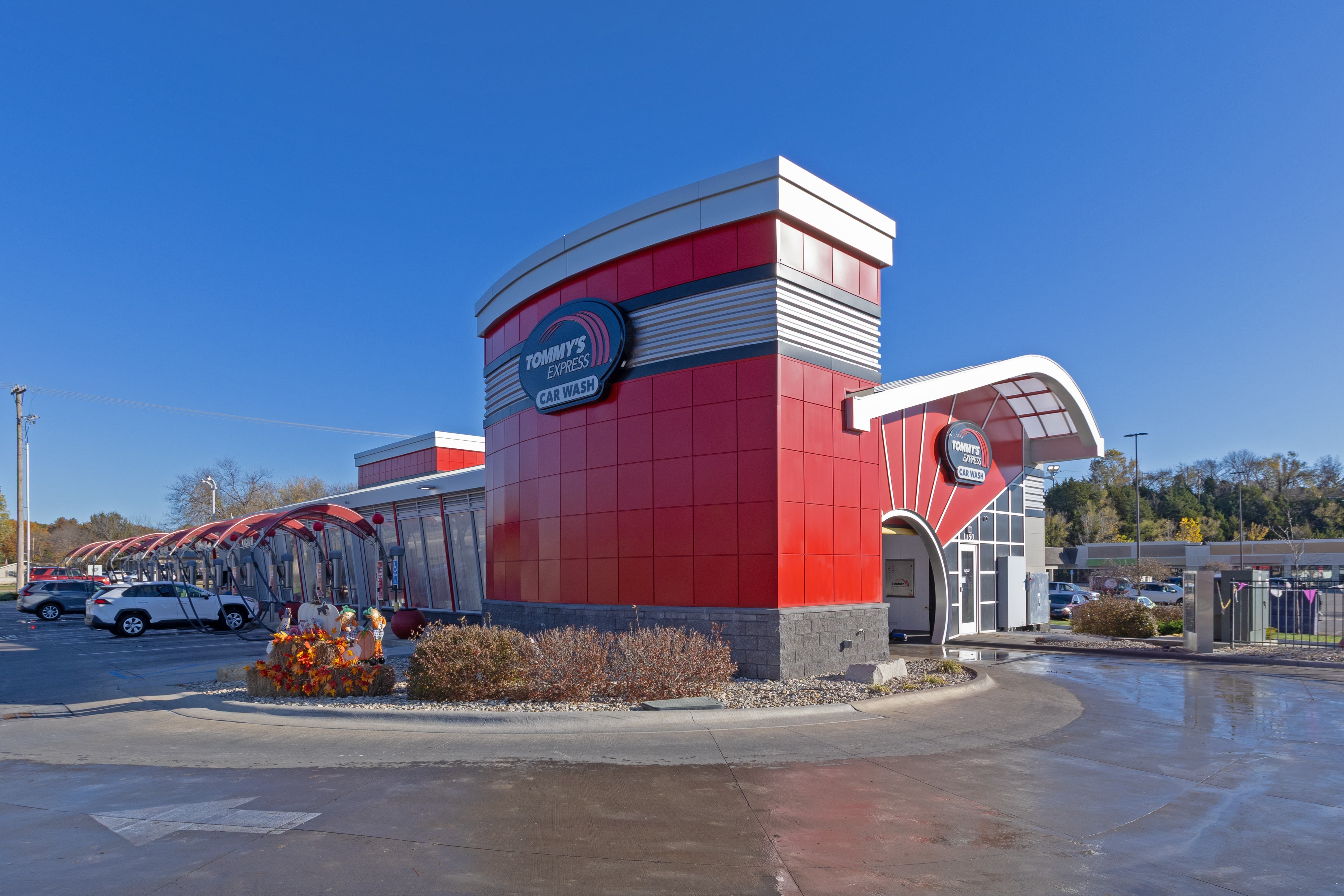 Tommy's Express Car Wash Image