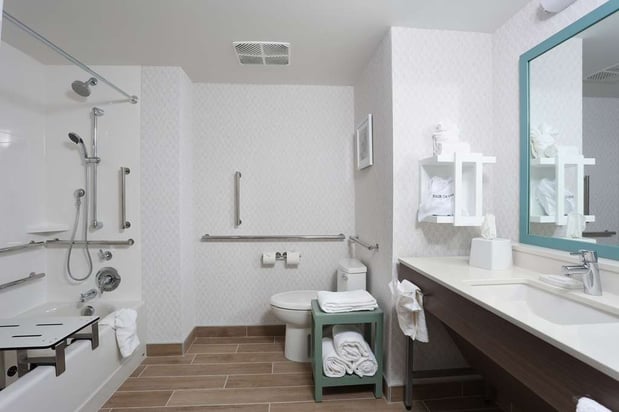 Images Hampton Inn & Suites Manistee Waterfront