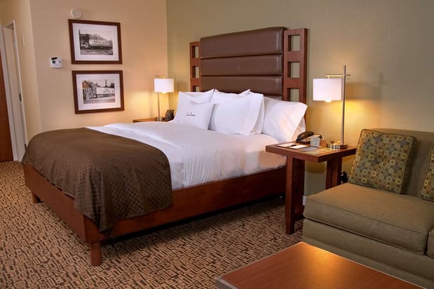 Images DoubleTree by Hilton Collinsville - St. Louis
