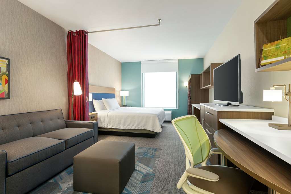 Guest room