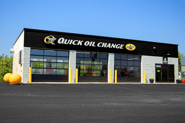 Images Performance Plus Quick Oil Change