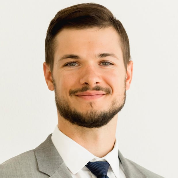 Images Edward Jones - Financial Advisor: Austin Ouderkirk
