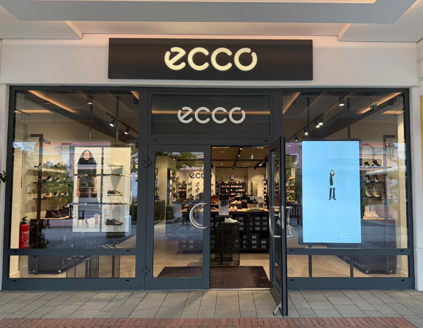 Bild 3 von ECCO Outlet Parndorf