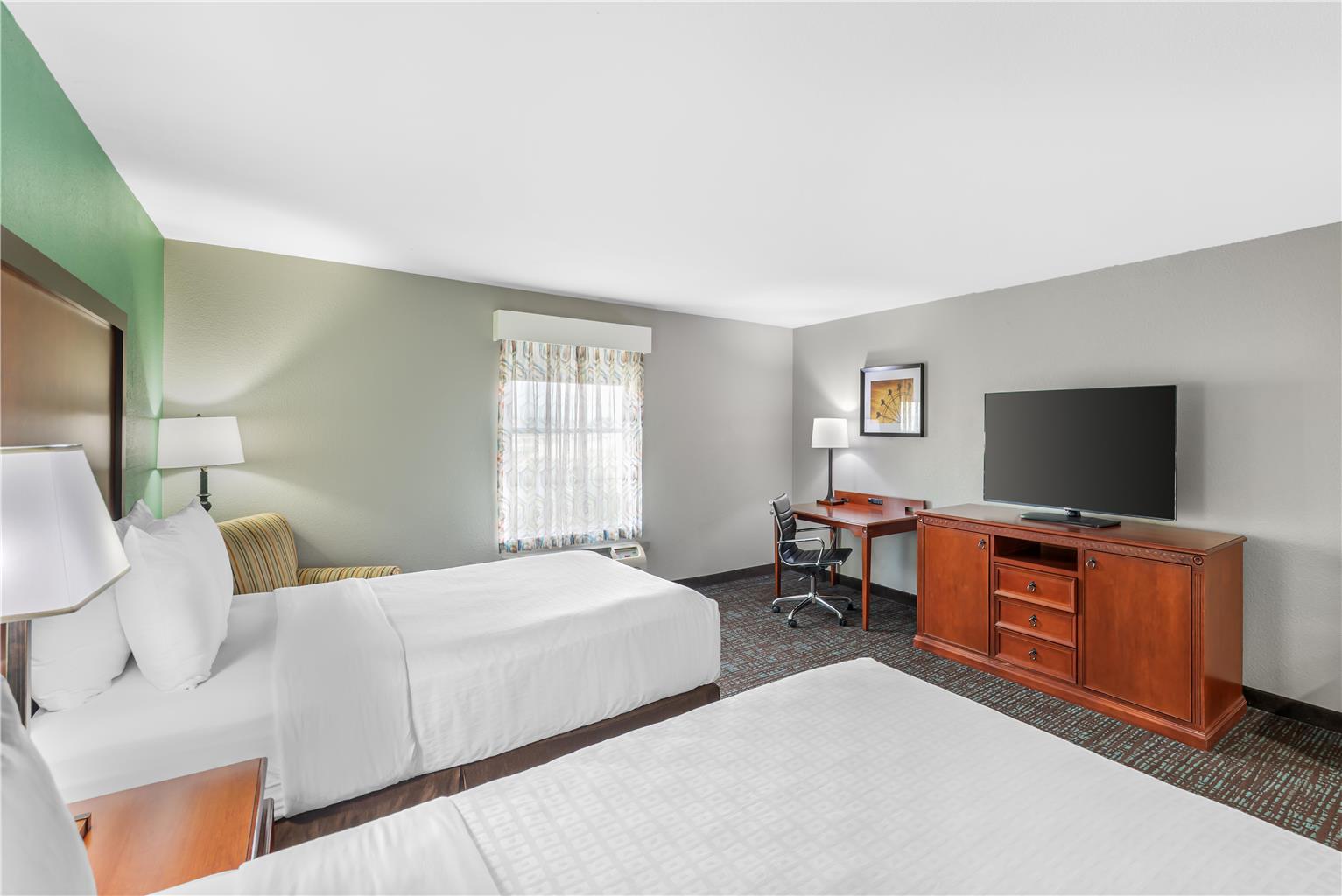 Double Queen Room