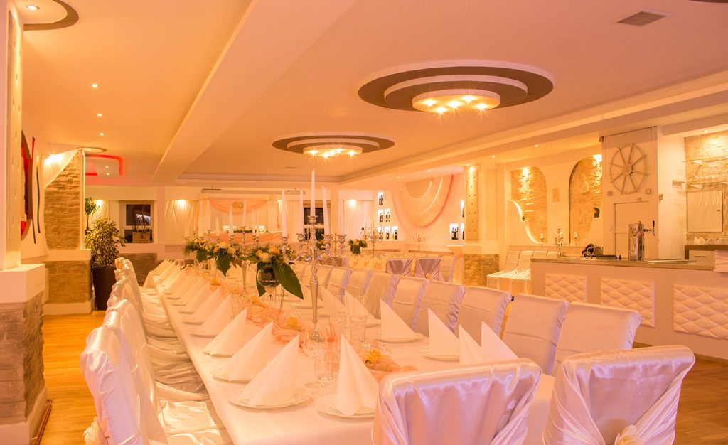 Akropolis - Zur Krone, Hauptstraße 5 in Sennfeld