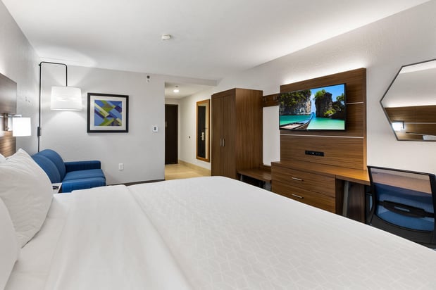 Images Holiday Inn Express Harlingen by IHG